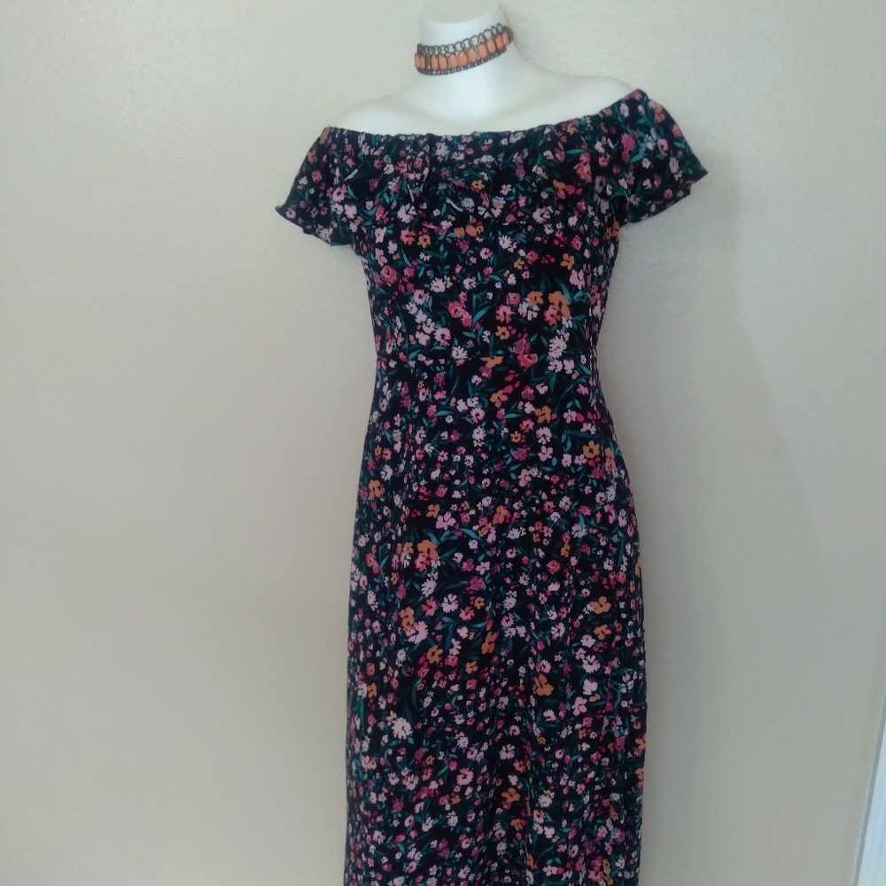 BCBG Paris Floral dress Size Medium